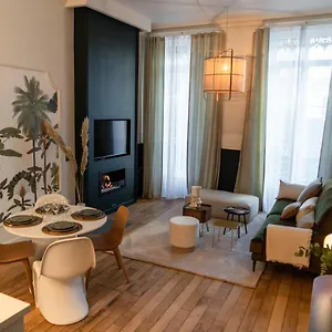 Beige Hospitalite - Coco - Hypercentre-2chambres-parking-zen Appartement
